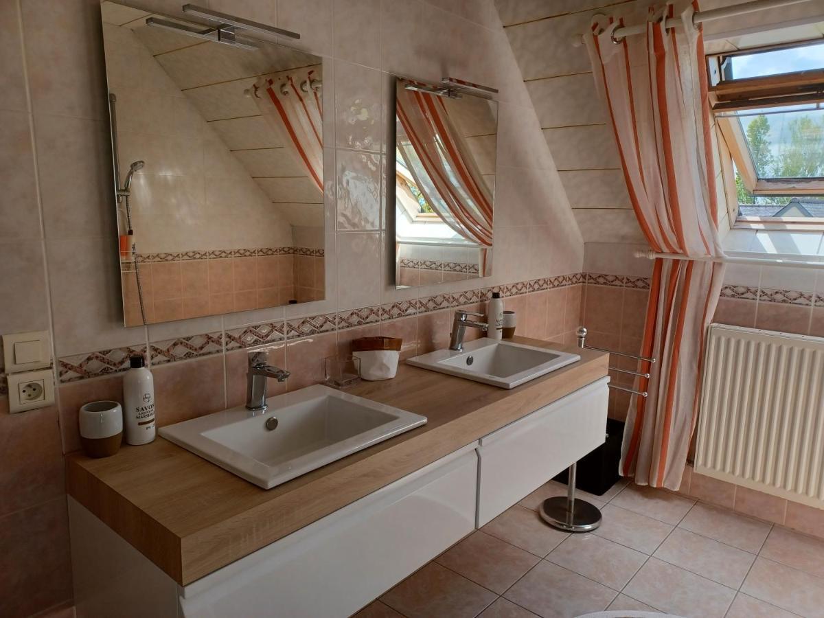 Kerniguez 3 Bed & Breakfast Carhaix-Plouguer Exterior photo